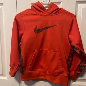 Orange/black Nike therma-fit boys hoodie